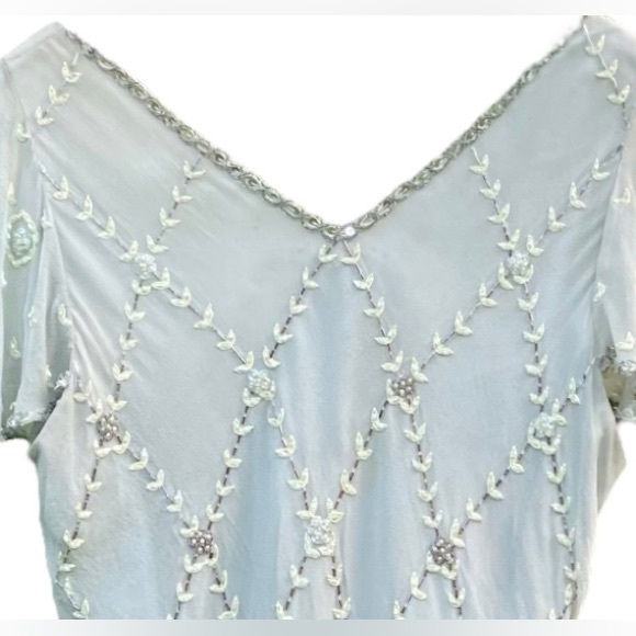 Adrianna Papell Silk Sequined Dressy Top.  Pale Green, Lined Size Large - Picture 5 of 15